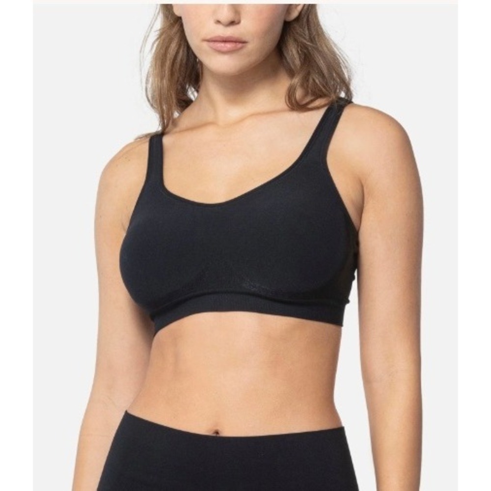 Underoutfit 459 Comfort Shaping Bra Black NWT Medium Extender